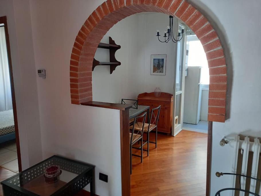 Casa Lola Appartement Livorno Buitenkant foto
